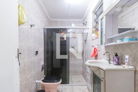 Casa à venda com 250m², 4 quartos e 2 vagasBanheiro da suíte