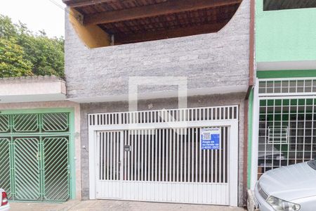 Casa à venda com 250m², 4 quartos e 2 vagasFachada