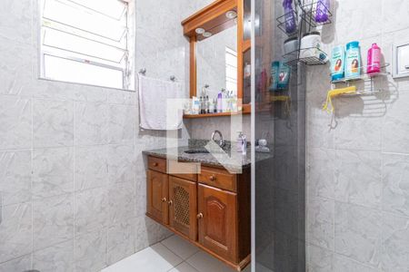 Casa à venda com 250m², 4 quartos e 2 vagasBanheiro 2