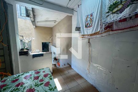 Casa à venda com 200m², 3 quartos e sem vagaÁrea de Serviço