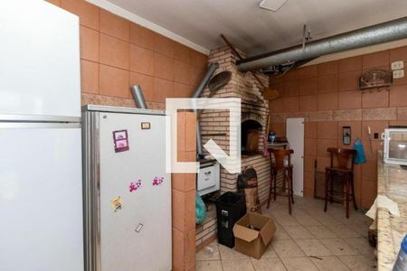 Casa à venda com 540m², 6 quartos e 6 vagas Casa à venda com 540m², 6 quartos e 6 vagasÁrea comum - Churrasqueira