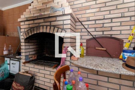 Casa à venda com 540m², 6 quartos e 6 vagas Casa à venda com 540m², 6 quartos e 6 vagasÁrea comum - Churrasqueira