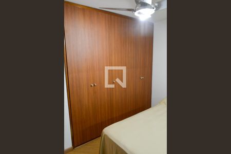 Casa de condomínio à venda com 400m², 4 quartos e 3 vagas Casa de condomínio à venda com 400m², 4 quartos e 3 vagasQuarto 1