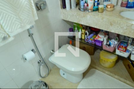 Casa de condomínio à venda com 400m², 4 quartos e 3 vagas Casa de condomínio à venda com 400m², 4 quartos e 3 vagasBanheiro da Suíte