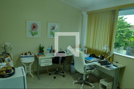 Casa de condomínio à venda com 400m², 4 quartos e 3 vagas Casa de condomínio à venda com 400m², 4 quartos e 3 vagas Escritório