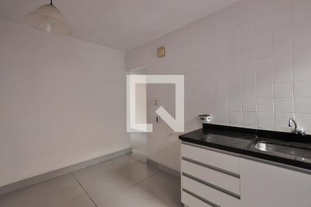 Casa para alugar com 150m², 2 quartos e 2 vagasCozinha