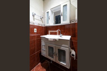 Casa à venda com 100m², 3 quartos e 2 vagasBanheiro da Suíte 2