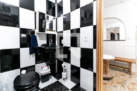 Casa à venda com 100m², 3 quartos e 2 vagasBanheiro