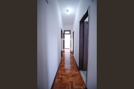 Corredor de apartamento para alugar com 3 quartos, 80m² em Laranjeiras, Rio de Janeiro