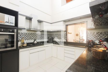 Casa à venda com 300m², 4 quartos e 1 vagaCozinha