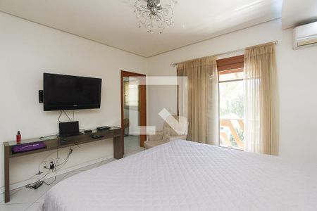 Casa à venda com 300m², 4 quartos e 1 vagaSuite