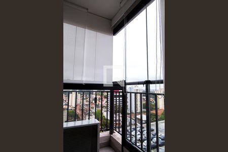 Varanda de kitnet/studio para alugar com 1 quarto, 33m² em Mirandópolis, São Paulo