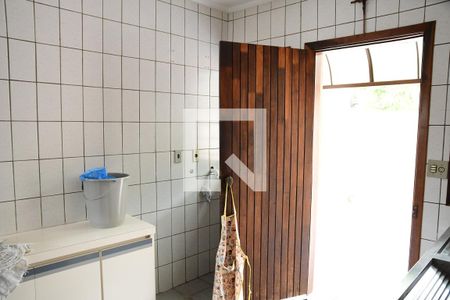 Casa de condomínio para alugar com 800m², 4 quartos e 3 vagasÁrea de Serviço