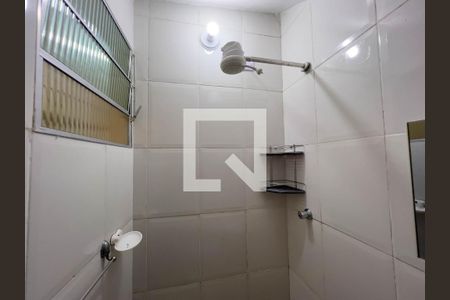 Banheiro de casa para alugar com 1 quarto, 60m² em Cambuci, São Paulo