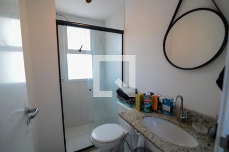 Apartamento à venda com 74m², 3 quartos e 1 vagaBanheiro da Suíte
