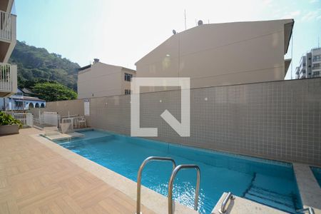 Apartamento à venda com 74m², 3 quartos e 1 vagaÁrea comum - Piscina