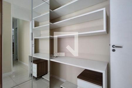 Apartamento à venda com 48m², 2 quartos e 1 vagaQuarto 2 - Armários
