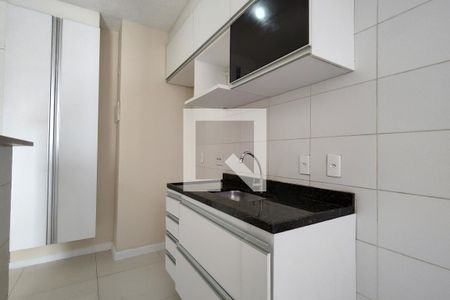 Apartamento à venda com 48m², 2 quartos e 1 vagaCozinha - Armários