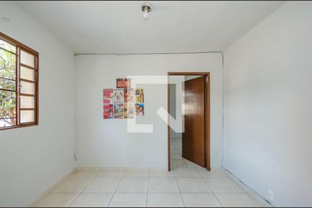 Sala de casa para alugar com 2 quartos, 70m² em Caiçaras, Belo Horizonte