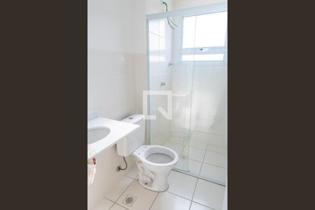 Apartamento para alugar com 55m², 2 quartos e 1 vaga Apartamento para alugar com 55m², 2 quartos e 1 vagaBanheiro da Suíte