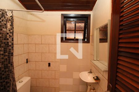 Casa de condomínio à venda com 350m², 3 quartos e 2 vagasBanheiro de Serviço