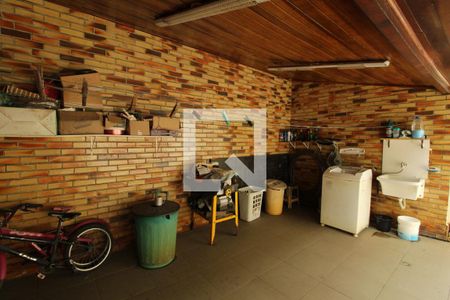 Casa de condomínio à venda com 350m², 3 quartos e 2 vagasÁrea de Serviço