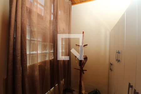 Casa de condomínio à venda com 350m², 3 quartos e 2 vagasCloset - Suíte 1