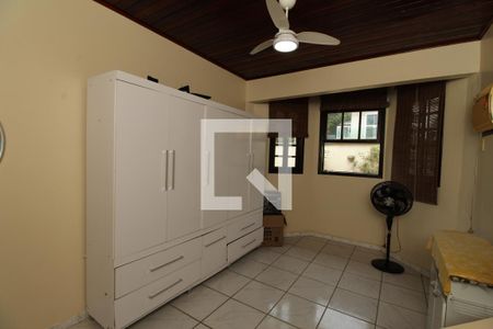 Casa de condomínio à venda com 350m², 3 quartos e 2 vagasQuarto