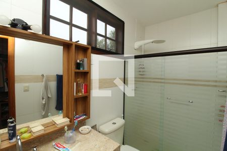 Casa de condomínio à venda com 350m², 3 quartos e 2 vagasBanheiro - Suíte 2