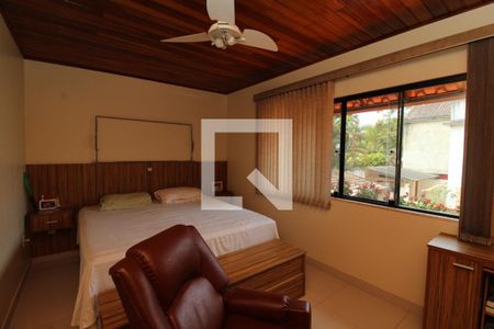 Casa de condomínio à venda com 350m², 3 quartos e 2 vagasSuíte 2