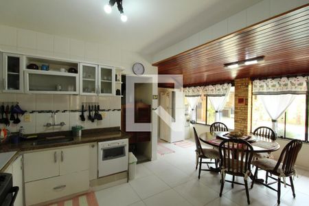 Casa de condomínio à venda com 350m², 3 quartos e 2 vagasCozinha