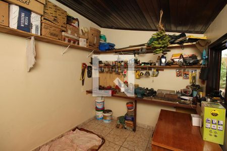 Casa de condomínio à venda com 350m², 3 quartos e 2 vagasQuarto de Serviço