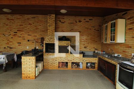 Casa de condomínio à venda com 350m², 3 quartos e 2 vagasEspaço Gourmet