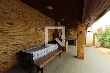 Casa de condomínio à venda com 350m², 3 quartos e 2 vagasEspaço Gourmet