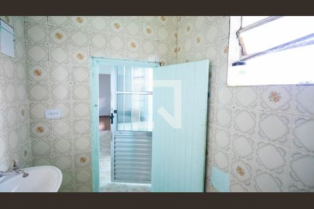 Banheiro de casa para alugar com 1 quarto, 40m² em Jardim Peri, São Paulo