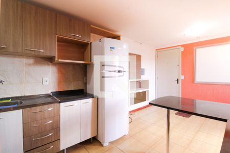 Sala/Cozinha de apartamento à venda com 2 quartos, 39m² em Mato Grande, Canoas