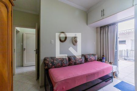 Casa à venda com 240m², 5 quartos e 5 vagasQuarto 2