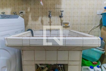 Casa à venda com 240m², 5 quartos e 5 vagasÁrea de Serviço