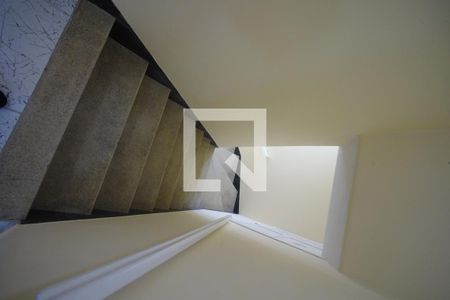 Casa à venda com 130m², 3 quartos e sem vagaEscada