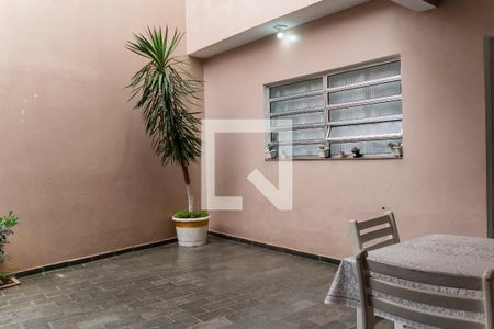 Casa à venda com 270m², 3 quartos e 3 vagasQuintal 2