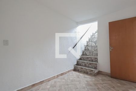 Sala de casa para alugar com 2 quartos, 170m² em Jardim Cristin Alice, Guarulhos