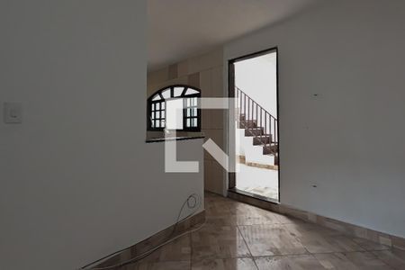 Sala de casa para alugar com 2 quartos, 170m² em Jardim Cristin Alice, Guarulhos