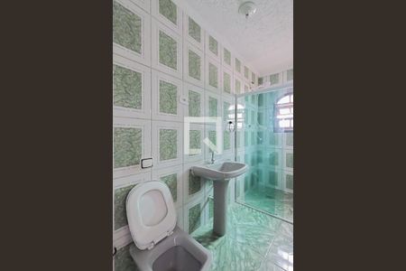 Banheiro da Suíte 1 de casa para alugar com 2 quartos, 170m² em Jardim Cristin Alice, Guarulhos