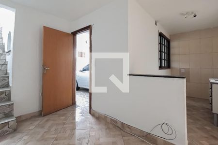 Sala de casa para alugar com 2 quartos, 170m² em Jardim Cristin Alice, Guarulhos