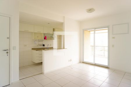 Sala de apartamento para alugar com 2 quartos, 70m² em Barra da Tijuca, Rio de Janeiro