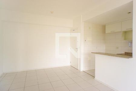 Sala de apartamento para alugar com 2 quartos, 70m² em Barra da Tijuca, Rio de Janeiro