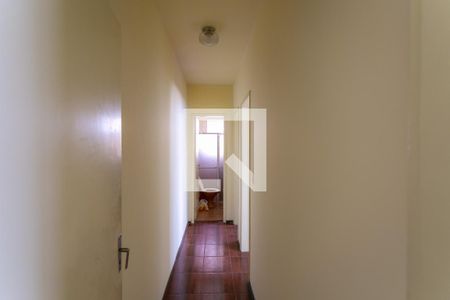 Corredor de apartamento para alugar com 2 quartos, 70m² em Nova Floresta, Belo Horizonte
