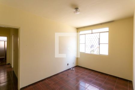 Sala de apartamento para alugar com 2 quartos, 70m² em Nova Floresta, Belo Horizonte