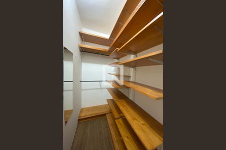 Closet de apartamento à venda com 2 quartos, 60m² em Centro Histórico de São Paulo, São Paulo