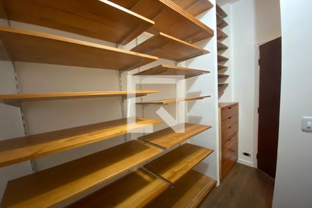 Closet de apartamento à venda com 2 quartos, 60m² em Centro Histórico de São Paulo, São Paulo